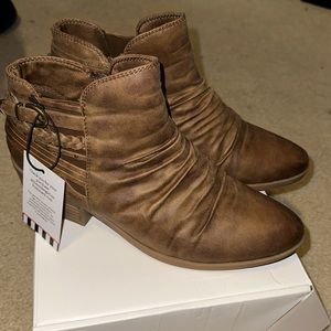 Baretraps Guenna Ankle Boot